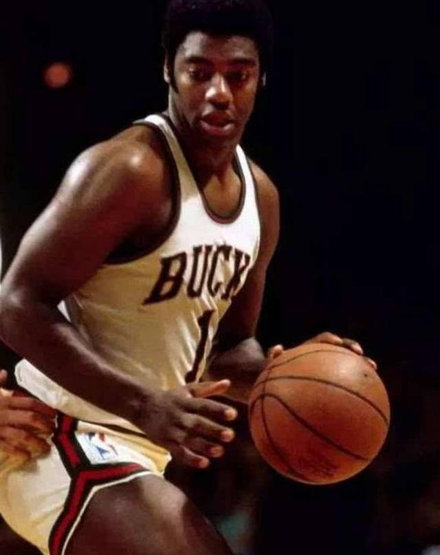 突出表现 突出表现