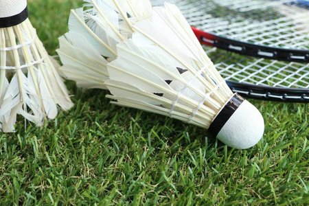 媒体人：邹阳去塞尔维亚特训是个人自费 合同到期事宜会交由团队打理