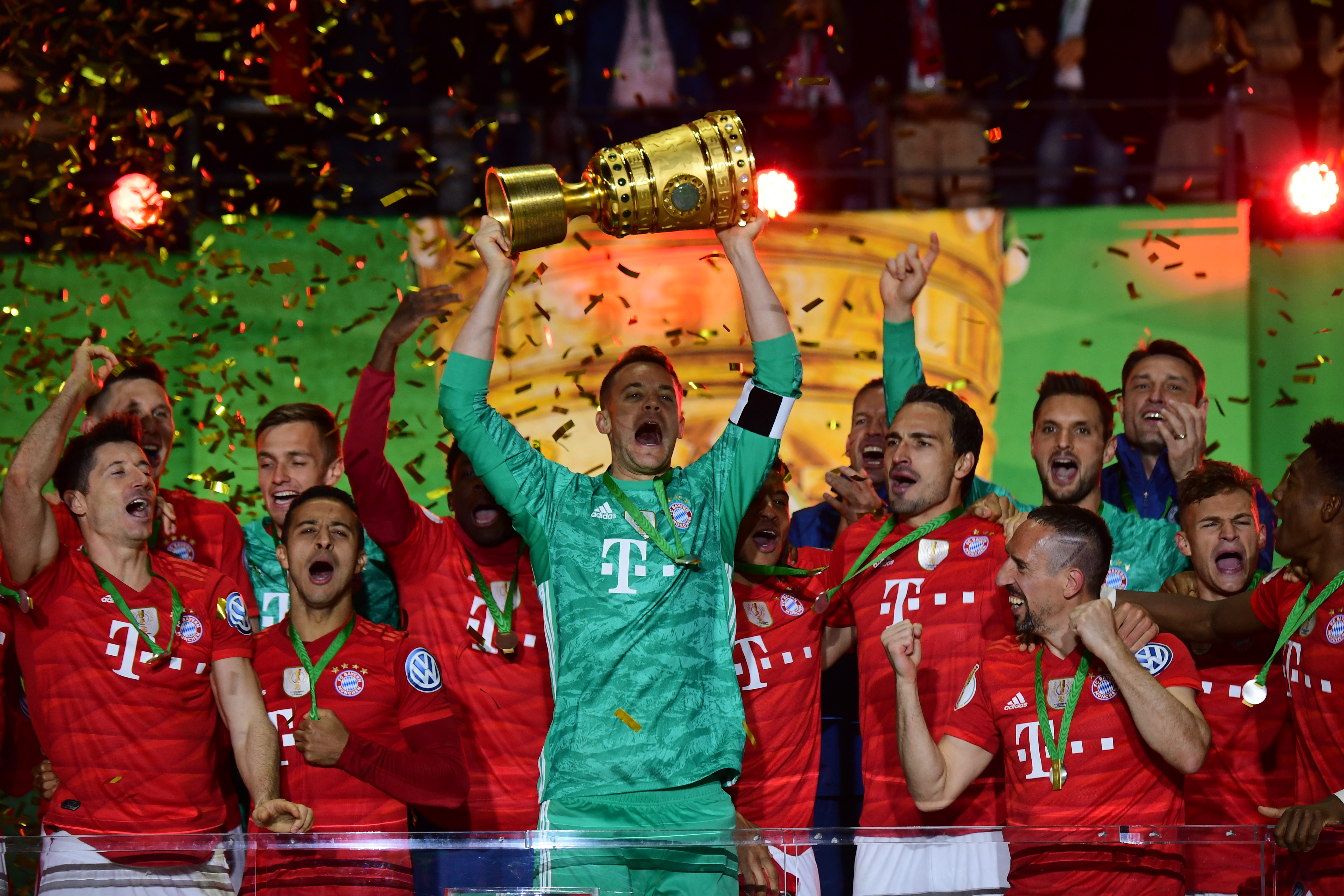 以某队在夏 以某队在夏